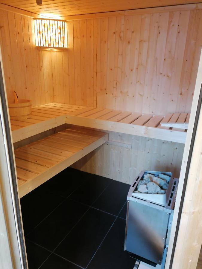 Ferienwohnung Christine Mit Sauna Und Whirlpool Utzerath 외부 사진